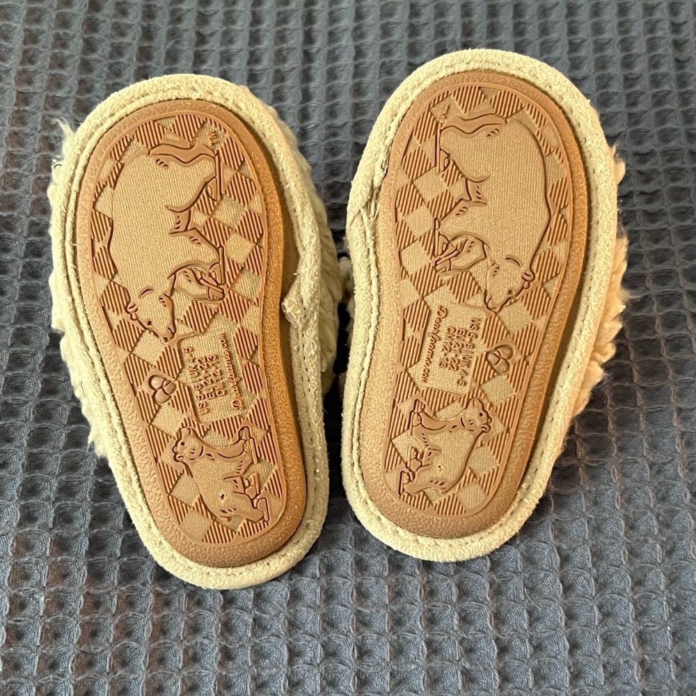 NWOT Dearforms LIL BEAR slippers for Toddler - Picture 5 of 6